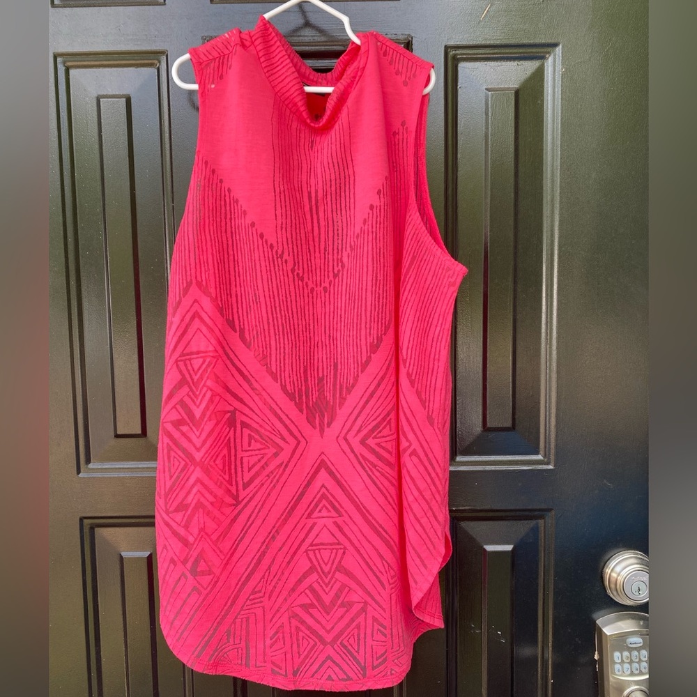 Women’s medium, pink tank top!